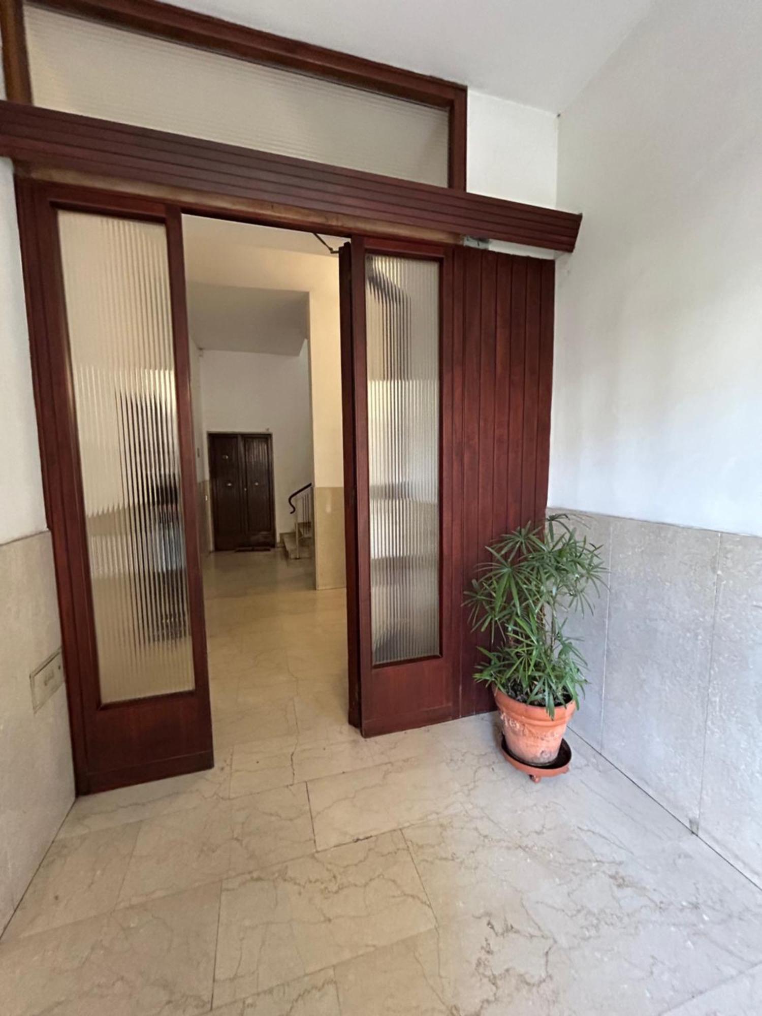 Appartamento Incantevole Con Patio Florence Luaran gambar